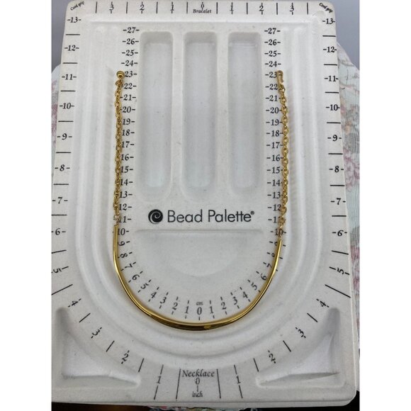 Celebrate New York Gold Tone Chain Necklace 18 Inches Adjustable Length Elegant - Picture 5 of 5